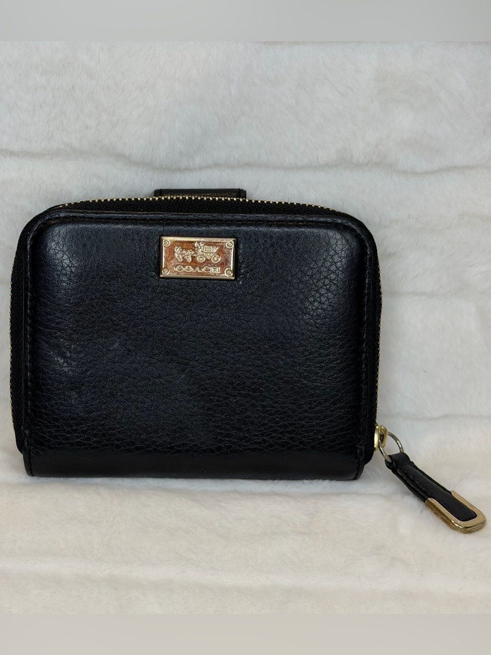 COACH Black Leather Zip Around Bifold Wallet Gold Hardware